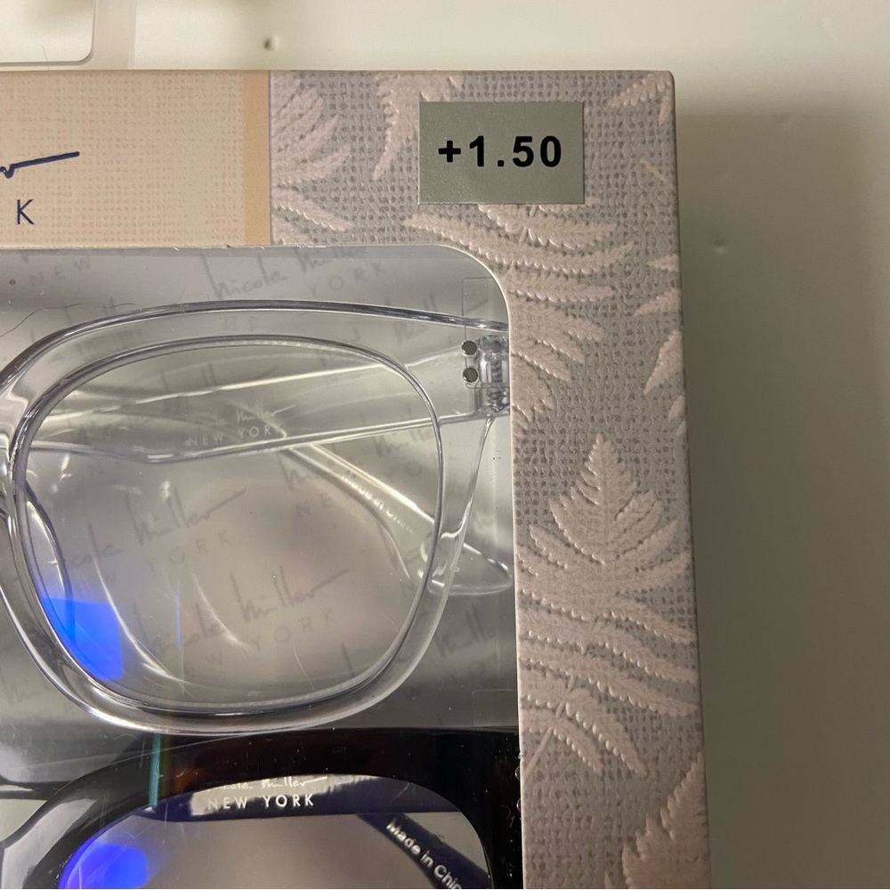 Blue Light Reading Glasses - Picture 2 of 6